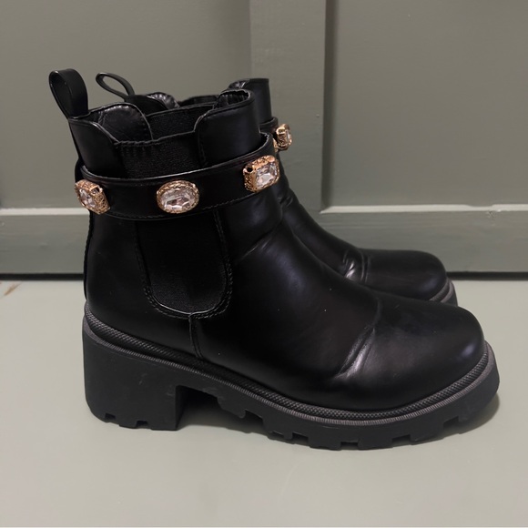 SUGAR Black Chelsea Boots with optional Rhinestone Embellishments size 8 - Picture 3 of 8